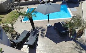 Maia Luxury Pool Villa